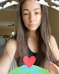 Comelia Jackson's Instagram, Twitter & Facebook