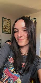 Alex Selig's Instagram, Twitter & Facebook