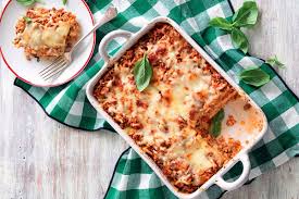 Ragu And Pane Carasau Lasagna Recipe La Cucina Italiana In 2020 Lasagna How To Make Lasagna Main Dish Recipes