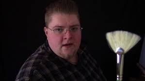 First Look Mona Lisa Brush Cleaner Kit