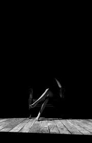 Black And White Photography People Full Body My Heart Is An Empty Room Photo Black And White Portraits Black And White Photography Low Key Portraits