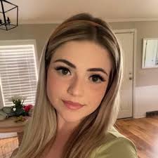 Alayna🌼 (@alaynajoan)