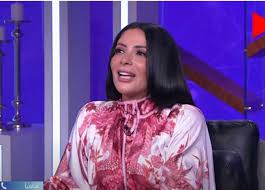 علاقة الأزواج بأهلهم بعد الزواج. ØªÙ‚Ù…ØµØª Ø¯ÙˆØ± Ù„Ù…ÙŠØ³ Ù…Ù†Ù‰ Ø²ÙƒÙŠ ØªÙˆØ¬Ù‡ Ø³Ø¤Ø§Ù„ Ø§ Ù…Ø­Ø±Ø¬ Ø§ Ù„Ø¹Ø§Ø¦Ø´Ø© Ø¨Ù† Ø£Ø­Ù…Ø¯ Ø¹Ù„Ù‰ Ø§Ù„Ù‡ÙˆØ§Ø¡ ÙÙŠØ¯ÙŠÙˆ Ø§Ù„Ù…ØµØ±ÙŠ Ø§Ù„ÙŠÙˆÙ…