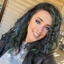 Selena Rush's Instagram, Twitter & Facebook