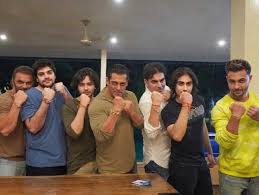 Arbaz khan is more than ok maybe.he hasn't done that much movies actually to rate or compare sooraj pancholi was launched in bollywood by salman khan from movie hero and he is the son of. Salman Khan Arbaaz Khan Sohail Khan Aayush Sharma Strike A Bhai Pose As They Flaunt Their Rakhis