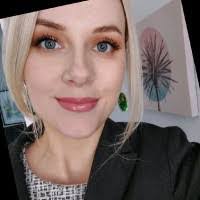 Sarah Neace's Instagram, Twitter & Facebook