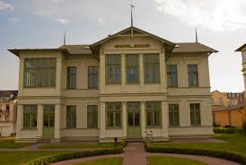 In diesen großzügigen ferienwohnungen wohnen sie in bester lage direkt an der strandpromenade. Villa Elsa Mapio Net