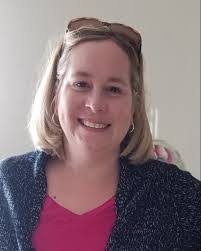 Julie Eder's Instagram, Twitter & Facebook