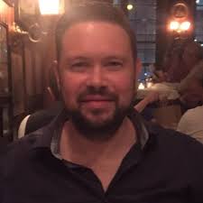 Pete Robertson (@Peterobe)