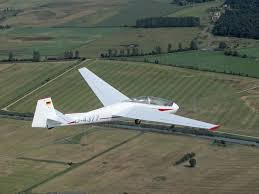 Segelflugzeug bocian seilriss in 120 m höhe. Segelflugzeuge Und Seilwinde Pasewalker Luftsportclub