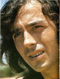 Joan manuel serrat on wn network delivers the latest videos and editable pages for news & events, including entertainment, music, sports, science and more, sign up and share your playlists. Todo El Mediterraneo Para Joan Manuel Serrat Un Lunar En La Punta De La Nariz