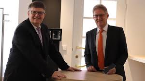 Nordlingen Raiffeisen Volksbank Ries Zieht Bilanz Hurden Und Vernunft In Der Krise Rieser Nachrichten