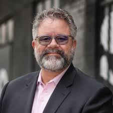 Dennis Scoop Huspeni (@denmanh)