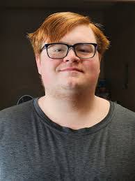 Hallie Roy's Instagram, Twitter & Facebook