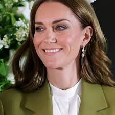 LondonFashionWeek may start today, but we are looking to Queen Elizabeth  for our fall outfit inspo. The British #royals aren't exactly known for  pushing the fashion envelope. Royal protocol, dress codes, and