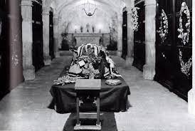 Prince philip's remains will be moved to the george vi memorial. Royal Vault St George S Chapel Windsor Windsor Castle The Royal Vaults Most Amazing Images Thanks To