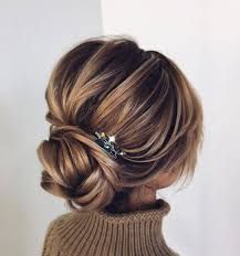 12 Amazing Updo Ideas For Women With Short Hair Best Hairstyle Ideas Medium Length Hair Styles Evening Hairstyles Easy Hairdos