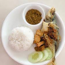 Di sesetengah negeri, ada masakan. Nyonya Terasi Ikan Selar Goreng Sambal Terasi Line Facebook