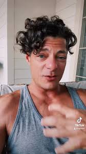 Cajun Word of the Day is Boodic or Nombril! Belly Button! 😂