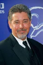 Amanda Newstead's Instagram, Twitter & Facebook