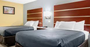 Located right outside of down town shared 3 bedroom/ 2 bathroom apartment in hummelstown. Rooms Hersheyscape Inn