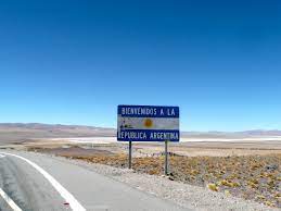 Our experiences through four international border crossings between argentina and chile as we traveled to ushuaia and back. Head In The Clouds Journeylism Nl