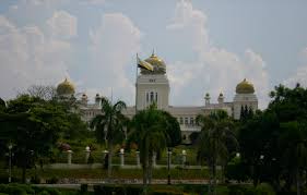 Almarhum sultan idris shah ii was born in the purple as the eldest son of a reigning sultan of perak. Istana Iskandariah Wikiwand