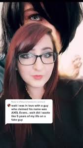 Catfishing with Alex Evans and Farrah Moan