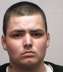 Police say duo stole purse from woman to whom they allegedly sold drugs