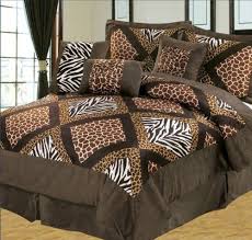 The tangiers comforter set from sherry kline includes the comforter, bed skirt, and two shams. Bedding Twin Full Queen Bed Purple Rainbow Zebra Wild Animal Safari 3 Pc Comforter Set Home Garden Mbln Org