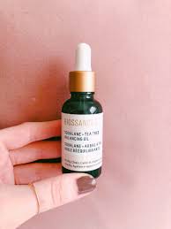 Biossance Squalane Tea Tree Balancing Oil Review Squalane Tea Tree Biossance As Told By Ash And Shelbs Tea Tree Natural Beauty Skincare Squalane