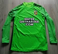 Optimisez les cotes de vos paris sportifs avec coteur ! Neue Saison Vitesse Arnhem Torwart Fussball Trikots 2020 2021 Sponsored By Waterontharder Com