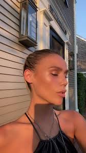 Hallie Batchelder Thin