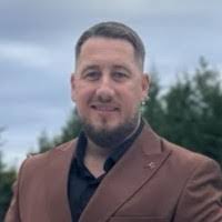 Daniel Drozd's Instagram, Twitter & Facebook