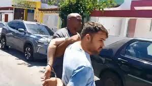 Pai é preso por estuprar e gravar abusos contra a própria filha no Rio |  Metrópoles