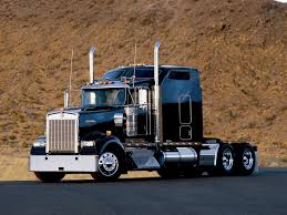 Kenworth W900 Ready To Hit The Road Kenworth Kenworth Trucks Trucks