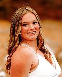 BNL Scholarship Foundation awards scholarships to students