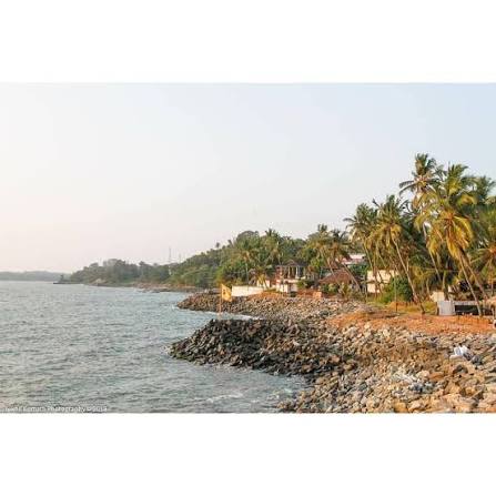 Overbury's Folly is a seaside park with a watch tower. It is located less than a kilometer from Thalassery, a commercial town on the Malabar Coast in the Kannur district, Kerala, India.