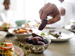 Mengqadha puasa, ي ام , memberi makan, diharamkan berpuasa, bulan ramadan, bayaran fidyah, م ن , puasa ganti atau qadha, niat puasa. Bacaan Niat Puasa Syawal 6 Hari Dalam Latin Dan Keistimewaannya