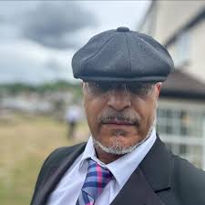 I haven't even watched a full episode Gospel Icon yet, but trust me these  two are among the best singers I've ever come across. I first heard  Pesalema E. Motshodi in Pula: