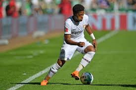 Bayer leverkusen wird im spielerischen bereich oftmals als ausbildungsverein bezeichnet. Transfer News Roma Could Miss Out Again With Arsenal And Chelsea After Bayer Leverkusen S Leon Bailey Sport360 News