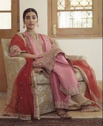 Dholki Bride Jora Combination Dresses Pakistani Wedding Outfits Pakistani Bridal Dresses