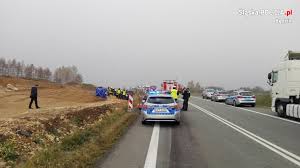 W sobotę, 12 grudnia, po godzinie 15 na s1 w pyrzowicach doszło do potwornego wypadku. Smiertelny Wypadek Na S1 W Mierzecicach Wiadomosci Komenda Powiatowa Policji W Bedzinie
