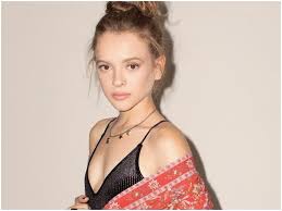 Born on 27 november 1992, anuel aa's current age is 26, however, he seems much matured than his actual age. Shira Haas Biography Age Height Boyfriend Net Worth Starswiki