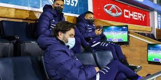 Latest on blackburn rovers forward ben brereton including news, stats, videos, highlights and more on espn. Chile Vs Argentina Ben Brereton Appears In San Carlos With Claudio Bravo And Alexis Sanchez Archyde