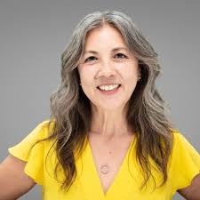 Iris Giboyeaux's Instagram, Twitter & Facebook