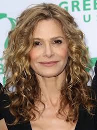Hairstyles For Long Curly Hair Over 50 Curly Hairstyles Hairstylesforlonghai Medium Length Curly Hair Medium Length Hair Styles Curly Hair Styles Naturally