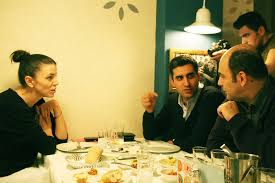 Allen, savaş sırası ve öncesi dönemden tutup çıkarıyor filmini; Pinar Ogun Ve Mehmet Ali Alabora Grizine Flickr