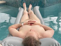 Mature blonde wife naked in the pool | MOTHERLESS.COM ™