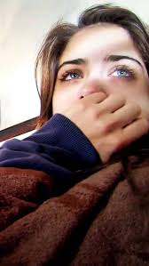 تمہارے ساتھ پیار بھی ب حد ھی ھو گیا اوپر سے یہ مقدر ھے ___ کہ مانتا نہیں  🍁🍁 Ninoo Butt